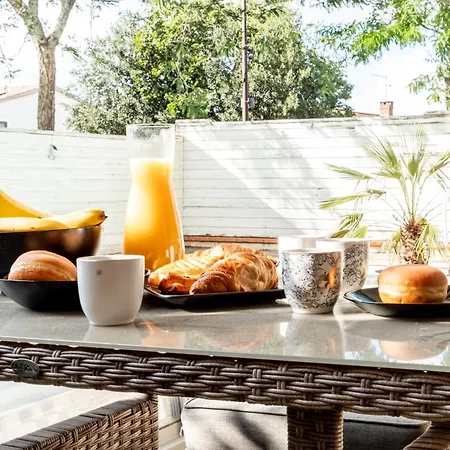 Villa St Simon - 11 Couchages, Piscine, Parking, Parfait Entre Famille, Amis Ou Pros